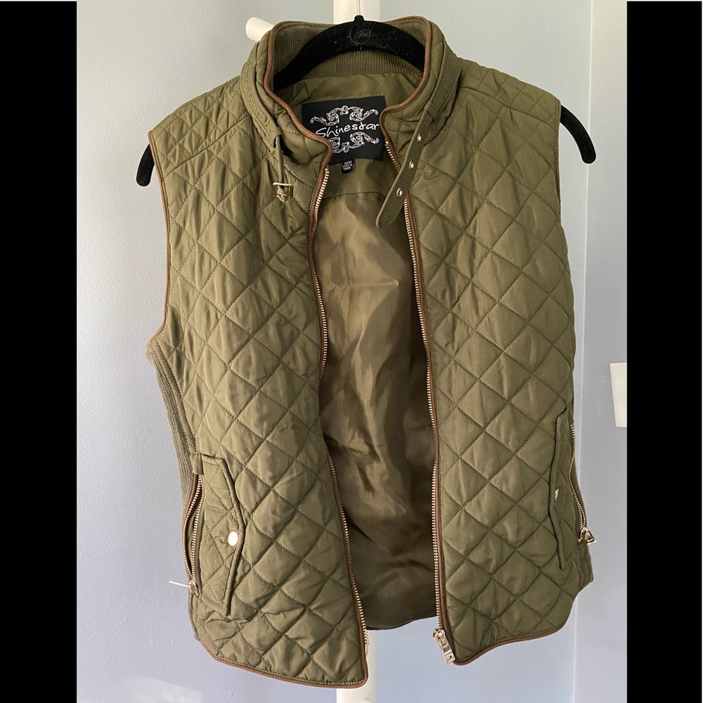 Olive Green Vest 🫒